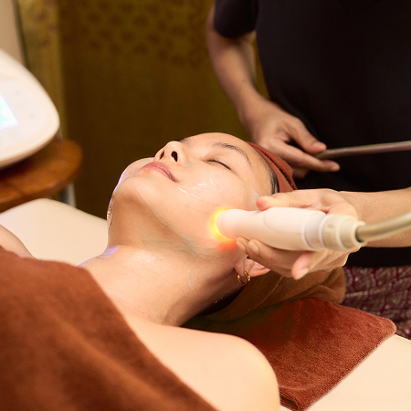 Signature Face & Body Massage with RF Face Firming (1)